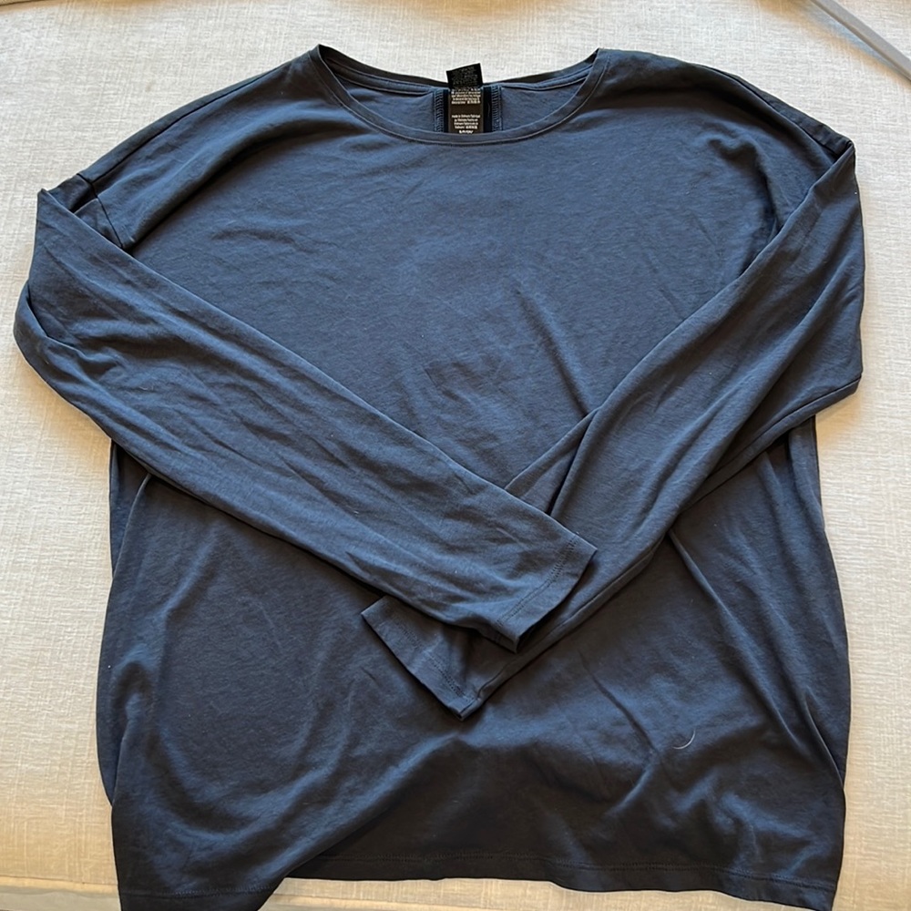 Victoria Sport size small
